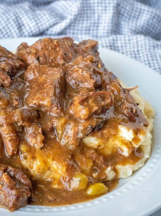 Mushroom Crock Pot Cube Steak & Gravy – Cheap Simple Recipes