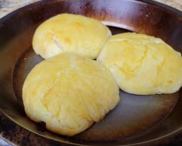 Easy Self-Rising Flour Biscuits
