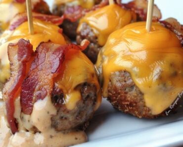 Bacon Cheeseburger Bombs