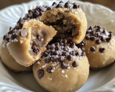 Peanut Butter Chocolate Chip Snowball Cookies