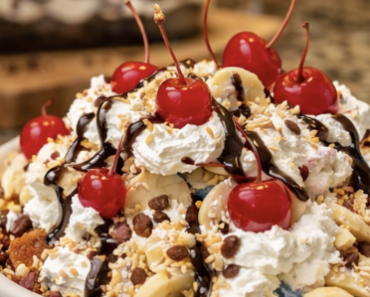 Banana Split Fluff Salad.26 Banana Split Fluff Salad.26