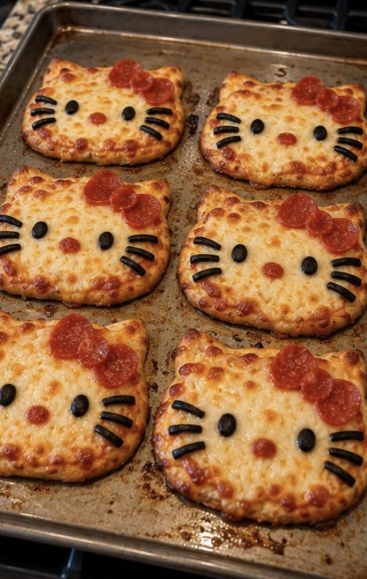 Hello Kitty Mini Pizzas.26